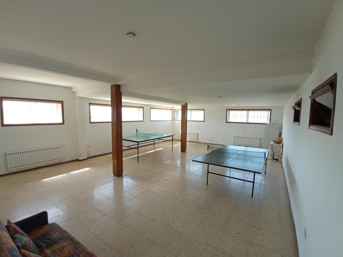 Casa Independiente Para Grandes Grupos Y Familias Valeixe Exterior photo